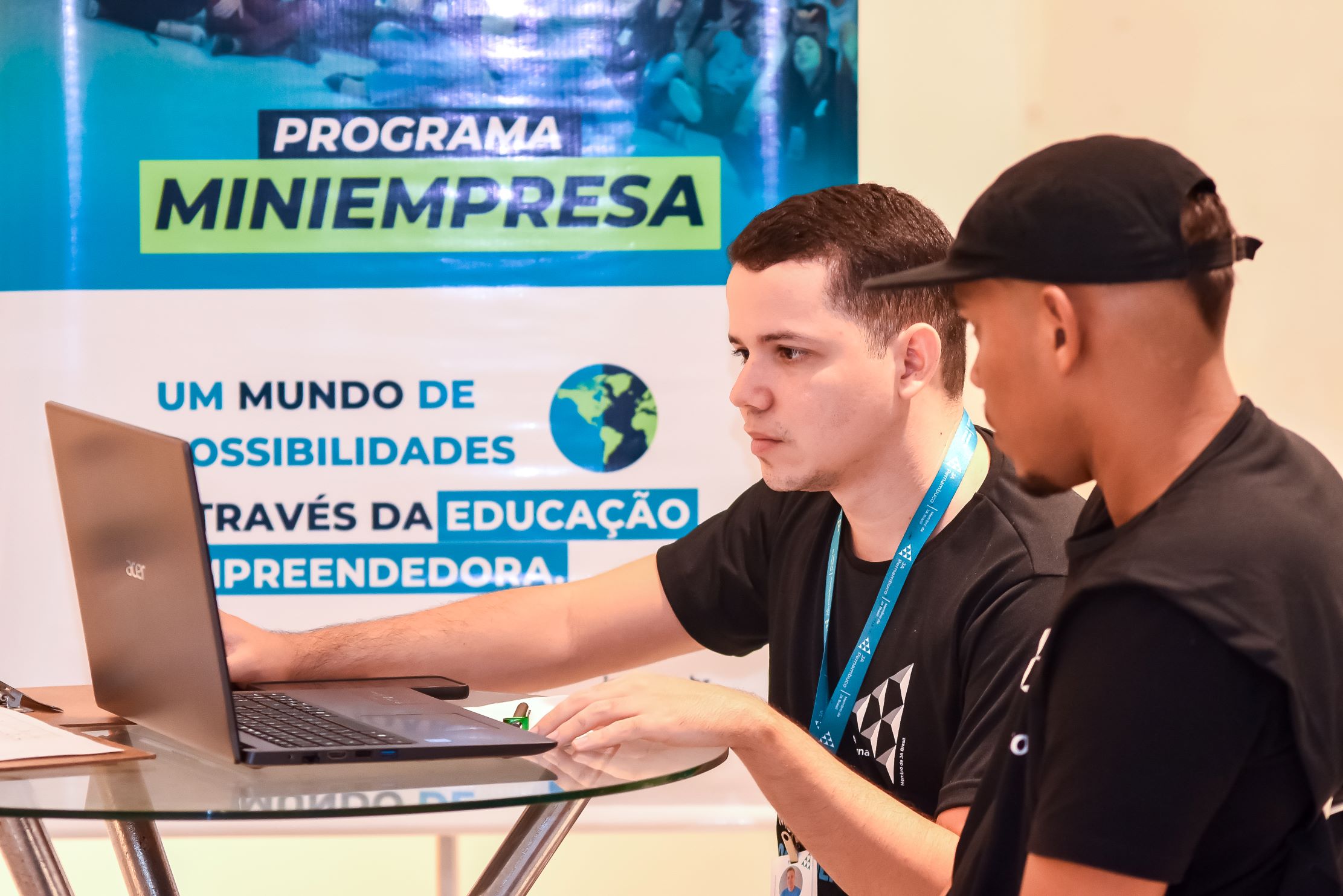 Programa Miniempresa, da Junior Achievement Pernambuco, abre inscrições para voluntários